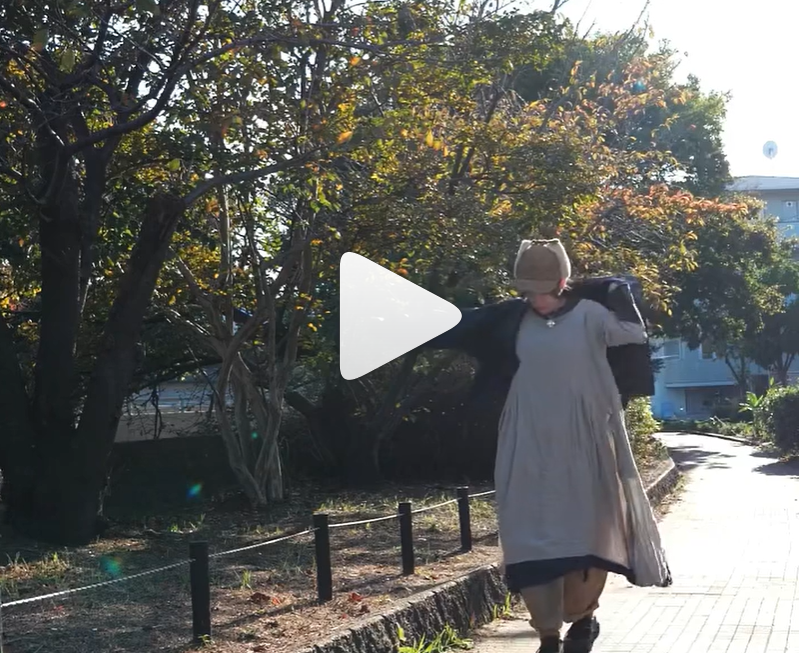 インド刺繍ワンピース。